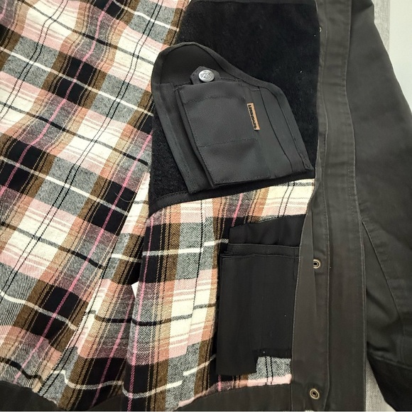 Legendary Whitetails Tarmak Utility Jacket with concealed carry pockets - Picture 8 of 15